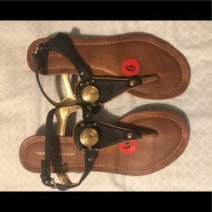 Tommy Hilfiger Thong Sandal Size 6